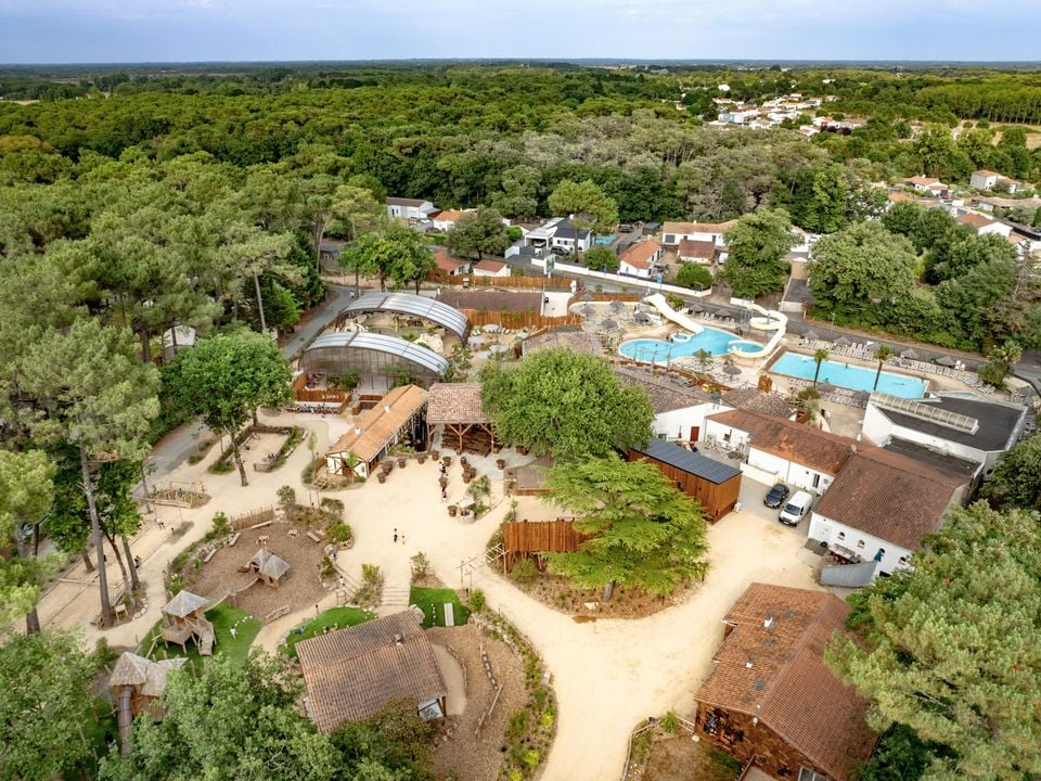 8J/7N pour 5 pers Vendée au Camping Au Bois des Biches 4★ - Mobilhome 2ch, Climatisé, terrasse XXL couverte, ex: 289€/log du 29/08 au 05/09