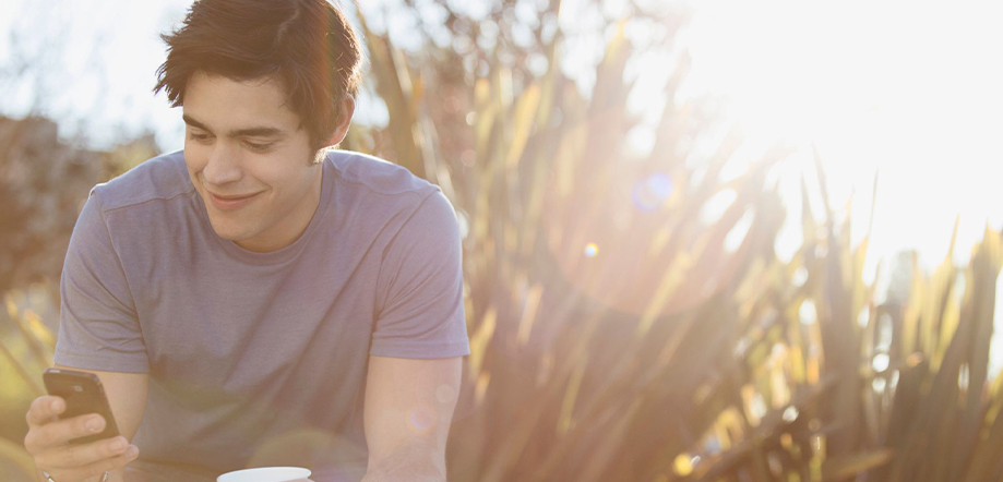 Forfait NRJ Mobile Appel, SMS & MMS Illimité, 10 Go en 4G & 10 Go en Europe (sans engagement)