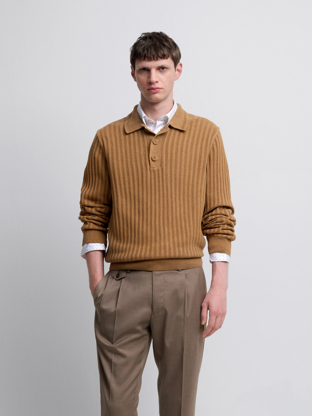 Pull homme Devred 1902 en coton bio 100% camel - col polo boutonné, tailles M à XXL