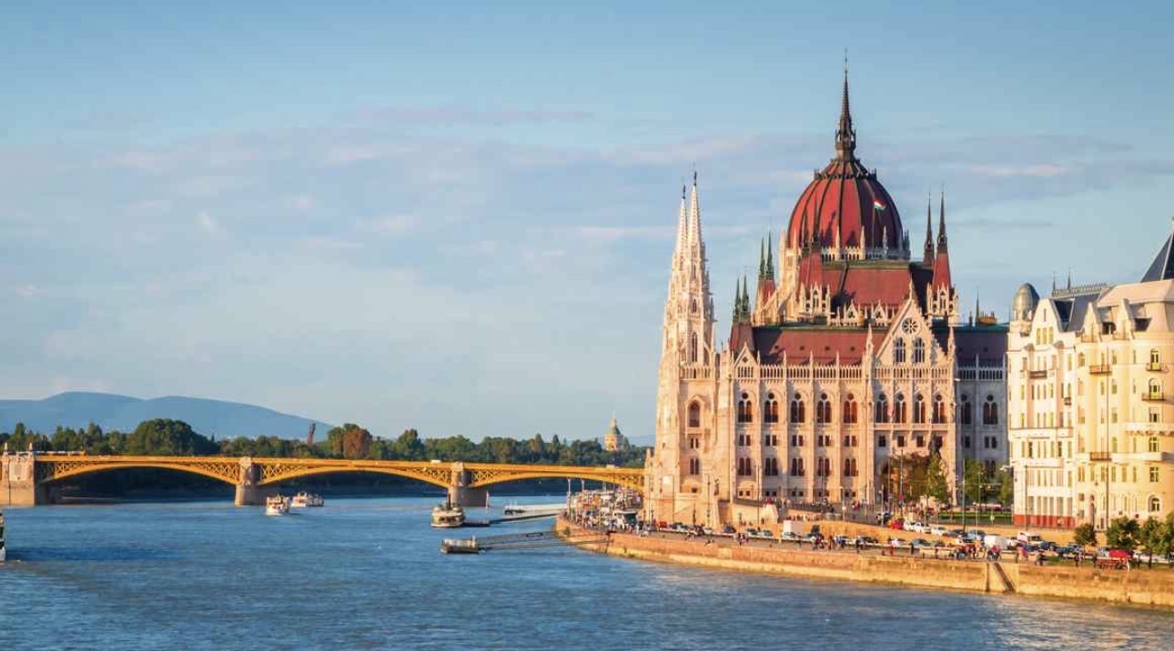 Séjour 3J/2N pour 2 personnes à Budapest, Hôtel 4★, avec petit-déjeuner, cocktail offert - Ex: du 25/10 au 27/10