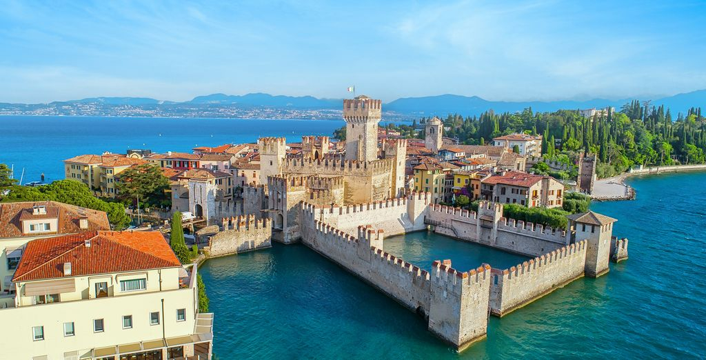 Séjour 6J/5N pour 2 en Italie - Lac de Garde & Dolomites - 2 hôtels 4* + Petit dej + Excursions guidées + SPA - Du 20/09 au 25/09 (245€/prs)