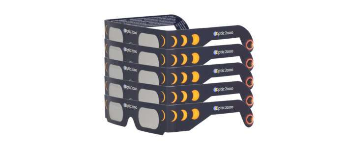 Distribution Gratuite de Paires de Lunettes Spéciales Éclipse Solaire Certifiées ISO 12312-2 - Porticcio (2A)