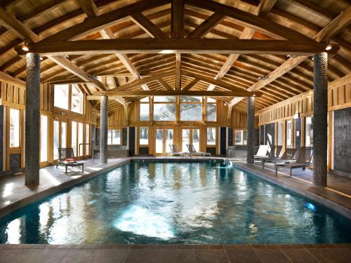 Séjour 8J/7N pour 6 aux Houches - Résidence Boutique Le Hameau de Pierre Blanche + Accès piscine, sauna, jacuzzi - En septembre (72€/pers)