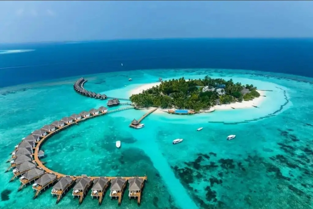 Vol Aller/Retour Paris CDG  Malé Maldives Du 14 Septembre au 30 Septembre (1 Escale - Bagage Soute 23Kg Inclus)